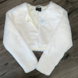 Faux fur crop jacket